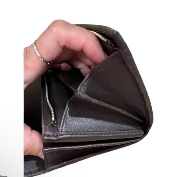 GUCCI Guccisima brown leather long wallet. - Picture 5 of 13